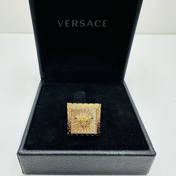 NIB Versace Medusa Head Square Ring 21 US 9.5 Gold Silver Tone Bicolor - Picture 4 of 14